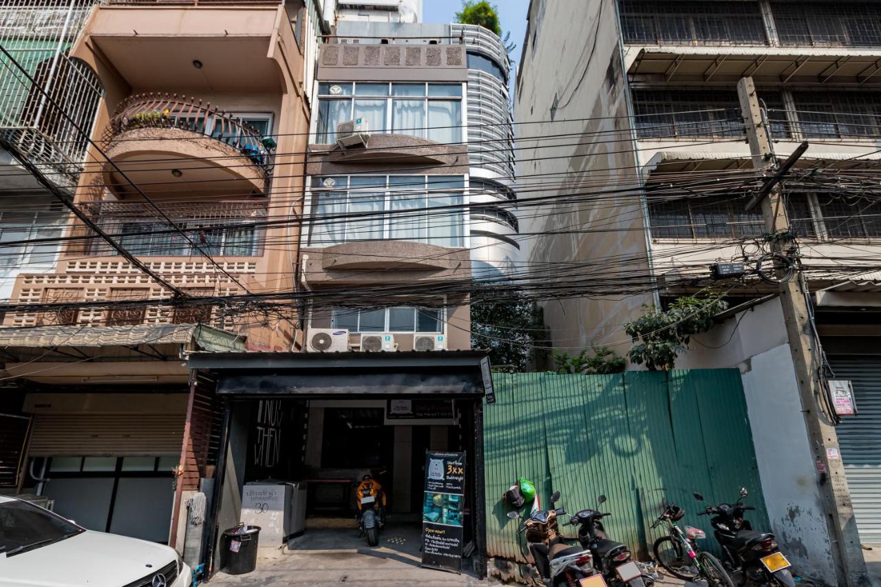 The Beds Ever Hostel (Adults Only) Bangkok Exteriör bild